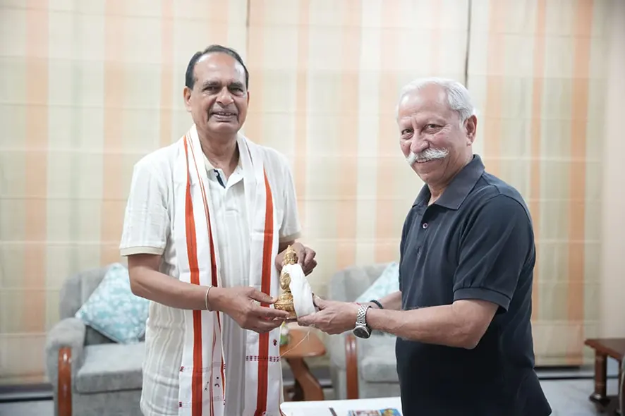 Guv seeks centre’s support for relief, rehabilitation