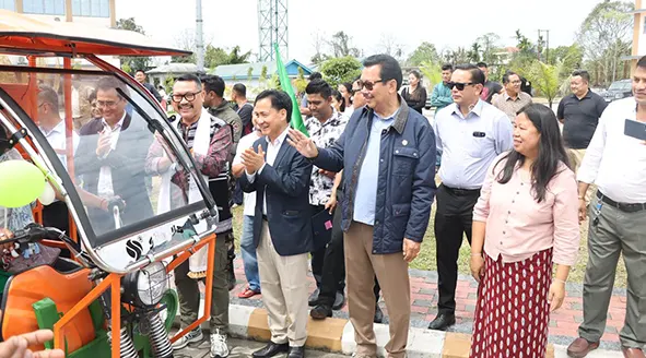 Mein flags off e-rickshaws under Gram Bandhu initiative