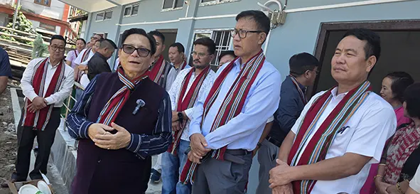 Min inaugurates weavers’ crafts centre