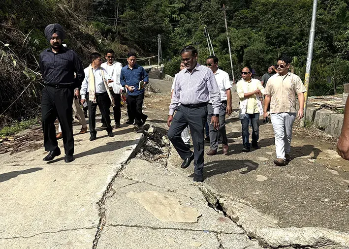 CS inspects key infrastructure projects in Khonsa