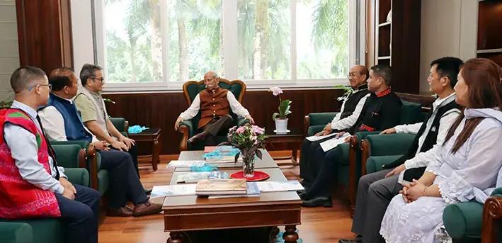 CIC submits annual report to guv