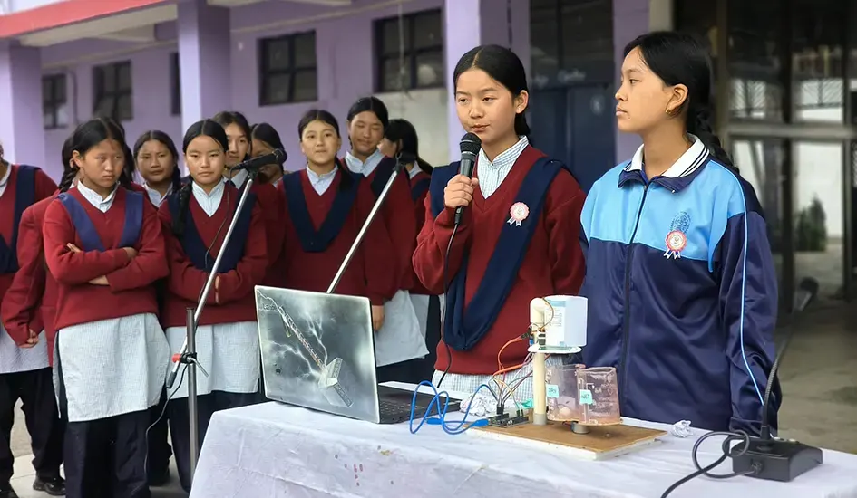 JNV students showcase smart waste segregation system