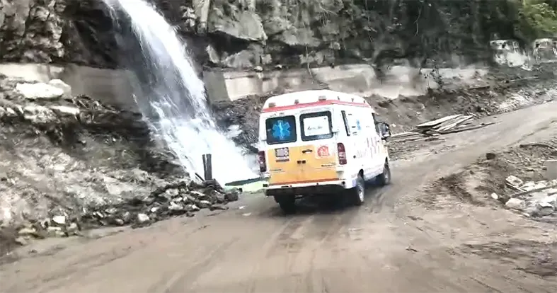 Hoj-Potin road restored, vehicles' movement restricted