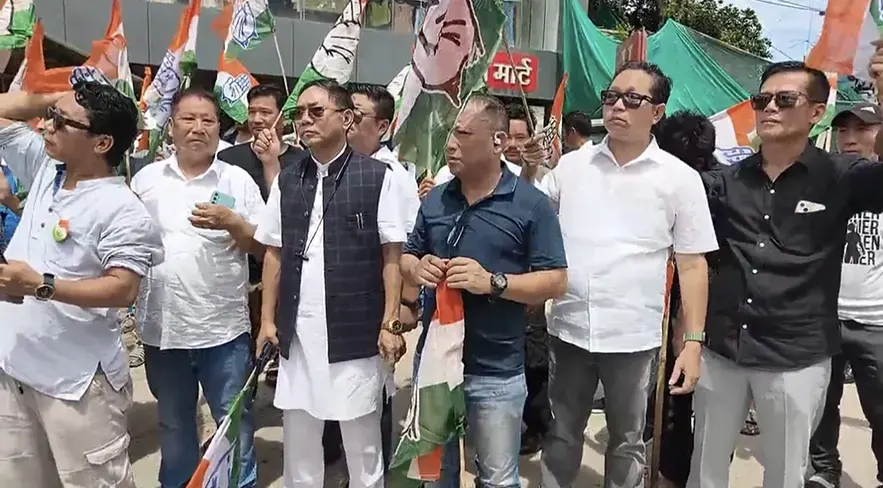 APCC stages protest march over FIR against Rahul Gandhi