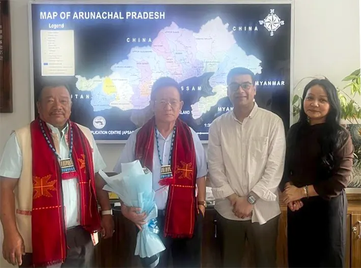 Members of the Arunachal Publishers and Broadcasters Guild (APBG) called on the Director Information and Public Relation
