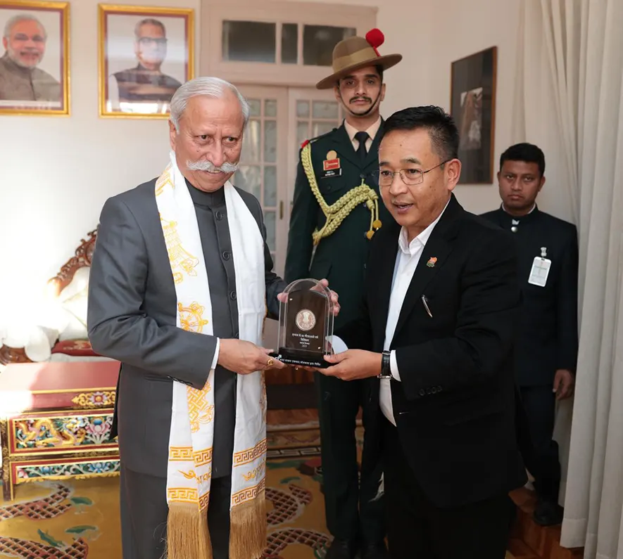 Guv commends Sikkim CM on state’s cleanliness