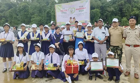 Lowang urges younger generation to play active role in forest conservation
