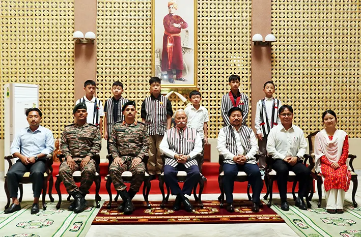 Remain focused, disciplined: Guv to SS qualified students