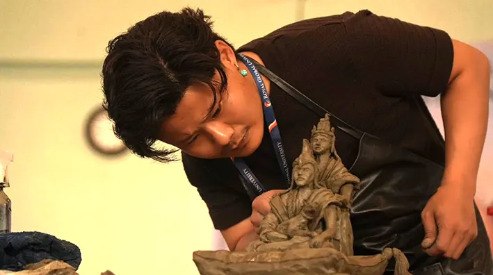 Budding fine art student to showcase work at national level
