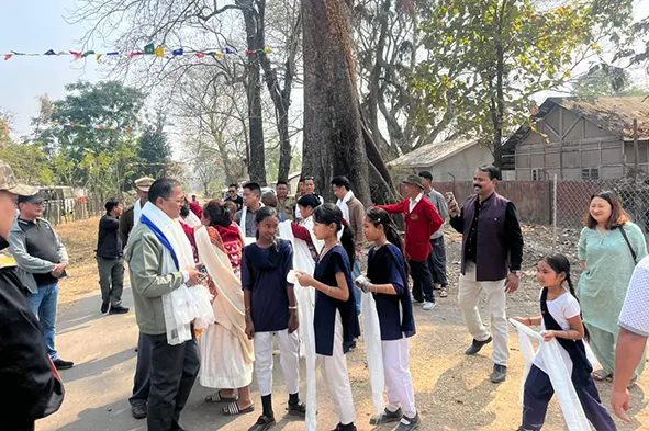 DC visits border villages