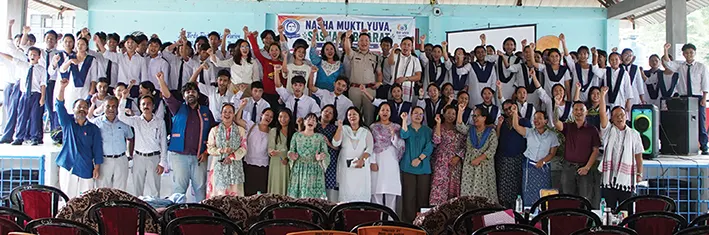 Over 600 students and youths take anti-drug pledge