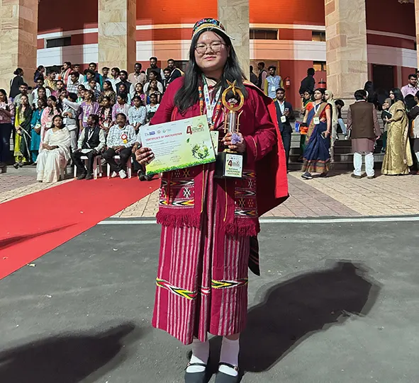 Shongmu receives Youth Icon Award
