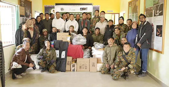 WTI and FS donate equipment to EWS