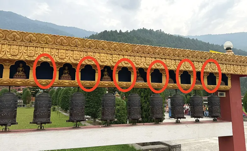 Buddha statues stolen from monastery
