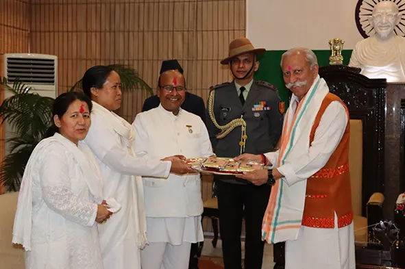 Guv celebrates Holi with Brahma Kumaris
