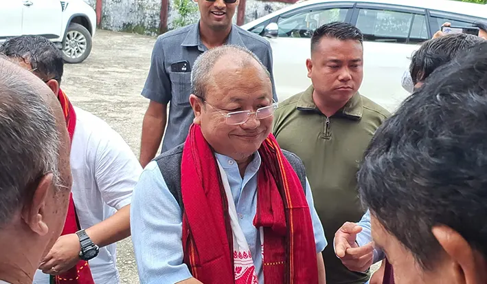 Tagak visits flood-hit East Siang, Lower Siang dists