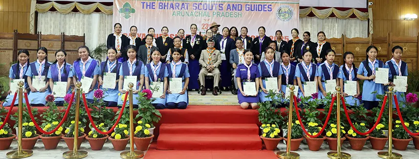 Guv confers BSG Rajya Puraskar