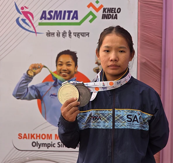 Lifter Pipi Yangfo wins 2 medals
