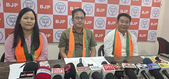 Both govt and students want constructive debate, says Wangsu; accuses oppn of disrupting Parl