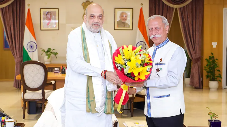 Governor meets Amit Shah, holds discussion on internal security