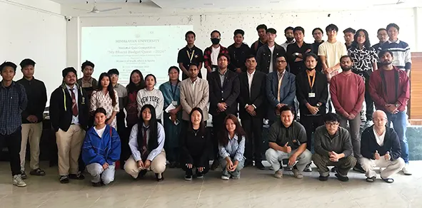 HU participates in quiz competition