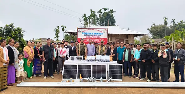 AR distributes solar lights