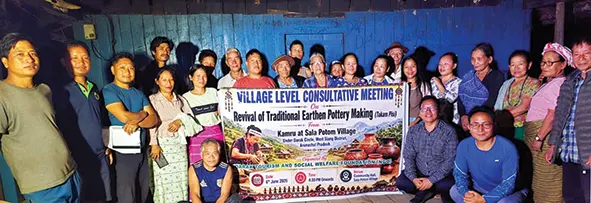 Meet held to revive traditional earthen pottery making